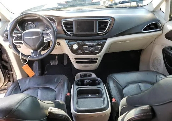 Chrysler Pacifica cena 49000 przebieg: 121143, rok produkcji 2018 z Międzyzdroje małe 46